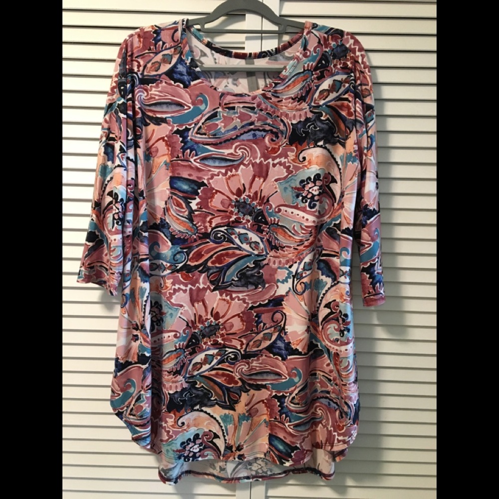 Honey me beautiful print tunic top size XXL